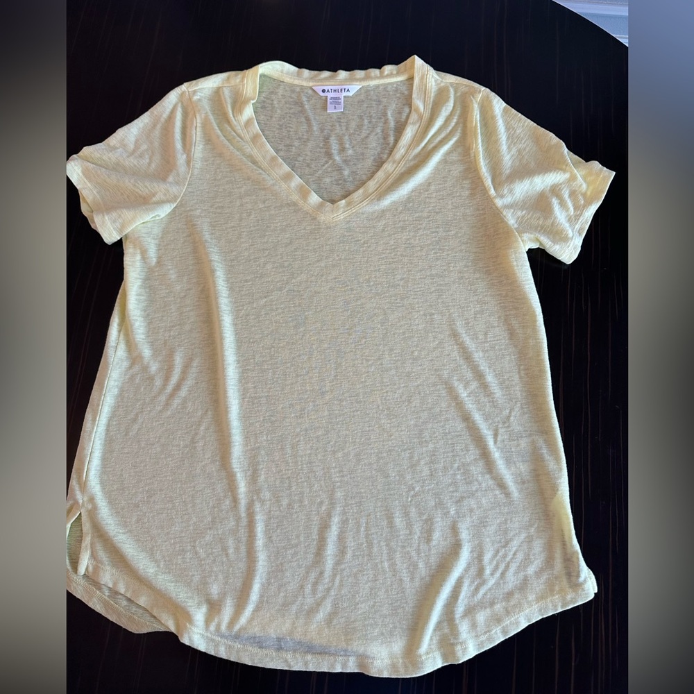 Athleta Light Yellow V-Neck Tee